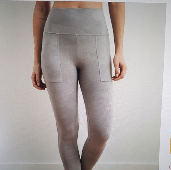 Aerie Chill Camo Pocket Legging